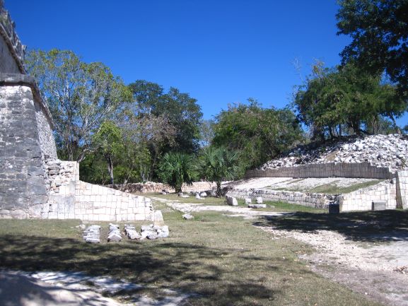 entertainmentchichenitza