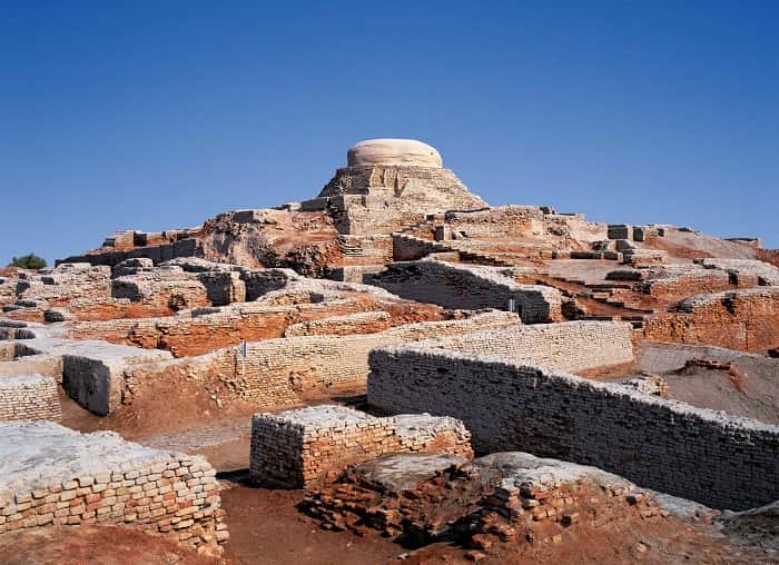 Remains tower Mohenjo daro province Pakistan Sindh min